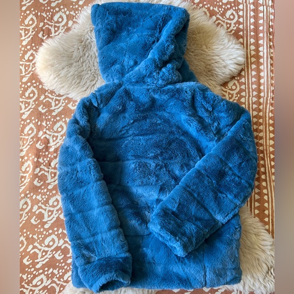 APPARIS Goldie Faux Fur Jacket Stone Blue NWOT - Picture 6 of 10